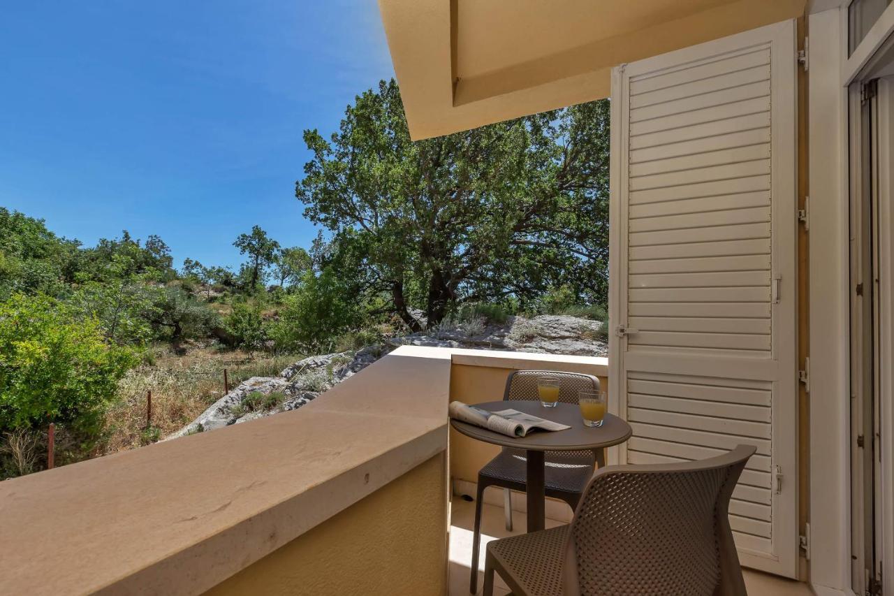 Apartments Marin Brela Exterior photo